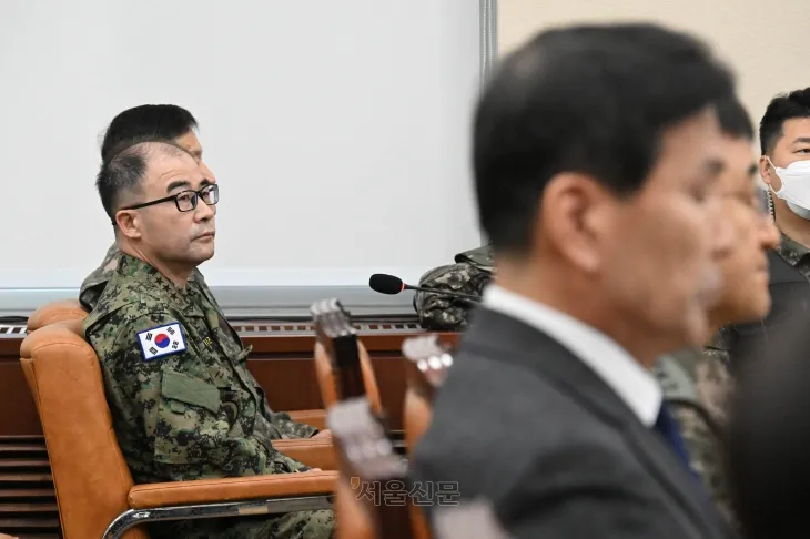 곽종근 특수전사령관이 14일 국회에서 ‘윤석열 정부의 비상계엄 선포를 통한 내란 혐의 진상규명 국정조사 특별위원회’ 전체회의에 참석해 있다. 2025.1.14 홍윤기 기자