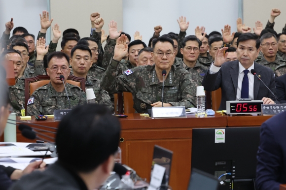 닻 올린 내란 국정조사, 尹·김용현 등 76명 증인 채택