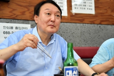 “尹, 샌드위치 만들어놓고 가셨다”…체포 직전까지 식사 정치