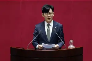 김준환, 박충권 향해 “김일성 만세 부르던 사람”…“아픔 준 데 사과”