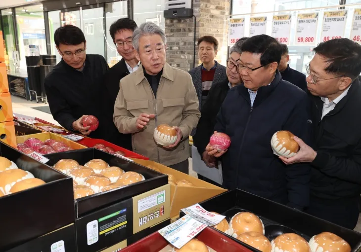 강호동 농협중앙회장 “물가 안정 다각적 지원책 마련”