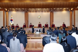 [속보] 국회측 “尹 출석하면 군인들 증언 어려워…퇴정시켜달라”