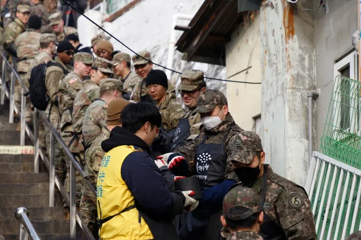 한미 장병들의 ‘뜨거운 연탄봉사’