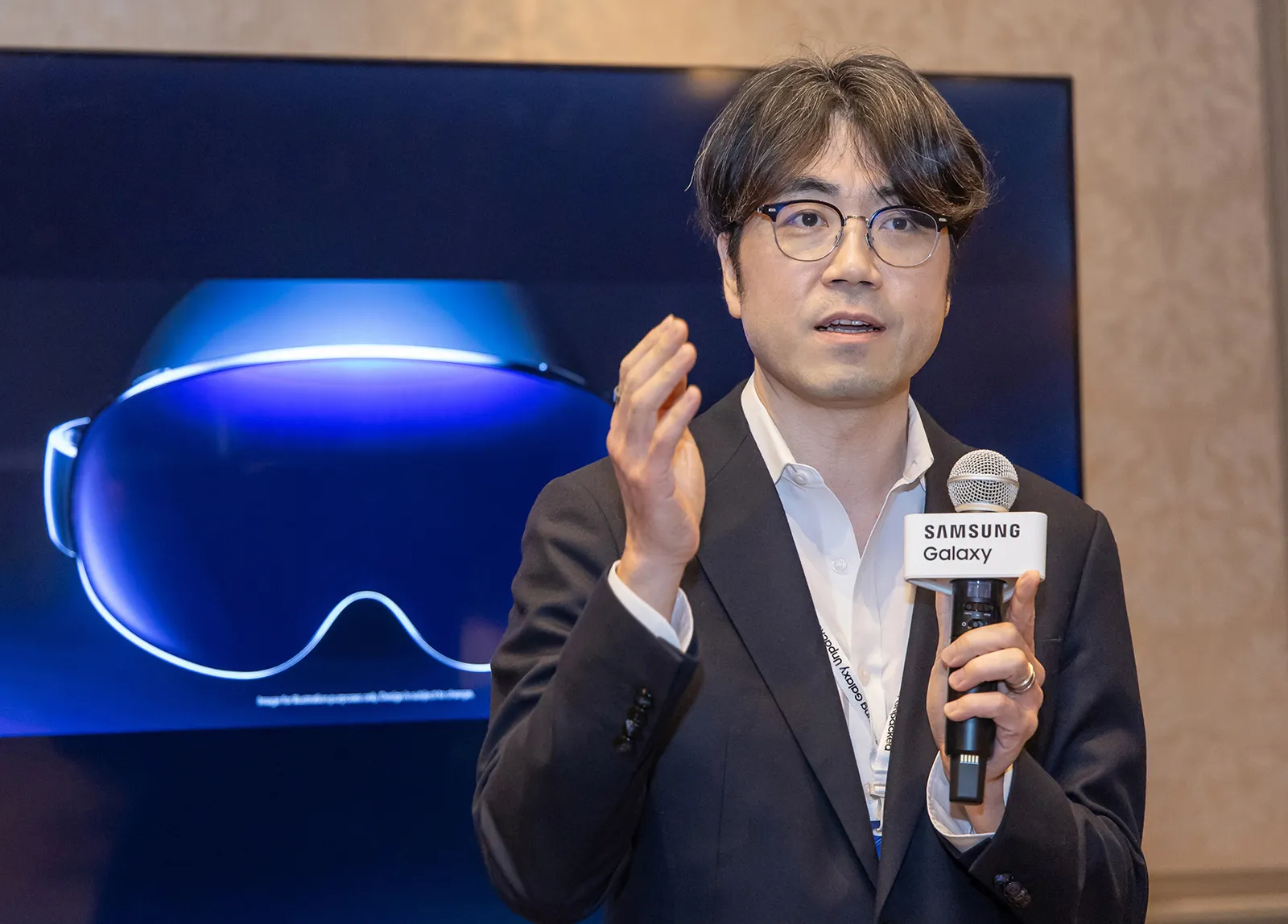 삼성전자 XR 기기 ‘프로젝트 무한’ 직접 써보니…“생각보다 가벼워” | 서울신문