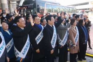 “尹 탄핵 정국, 대선 시계 빨라진다”…설 밥상민심은 어디로