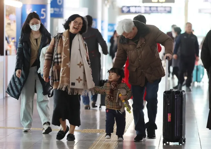 명절, 기다리던 손녀