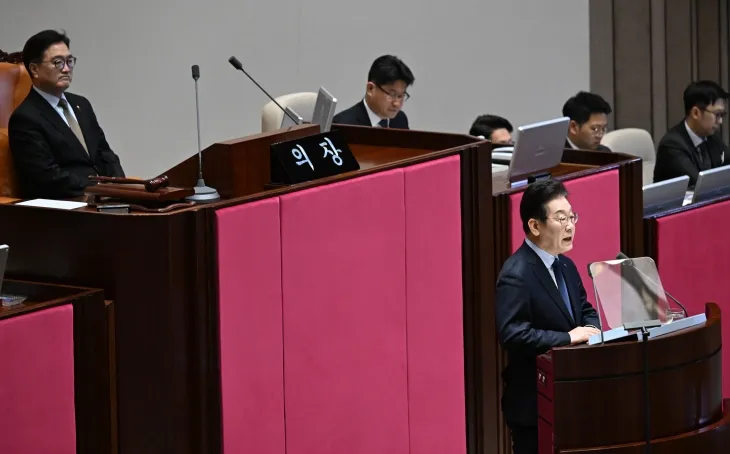 이재명 더불어민주당 대표가 10일 국회 본회의에서 교섭단체 대표 연설을 하고 있다. 2025.2.10 홍윤기 기자