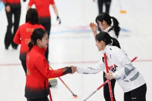 한국여자 컬링, 카자흐 잡고 6연승으로 4강진출 확정