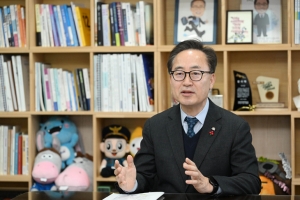 “금천 공군부대 부지, G밸리와 연계 개발… 첨단 산업 요람 만든다” [2025 새해 포부-서울 단체장에게 듣는다]