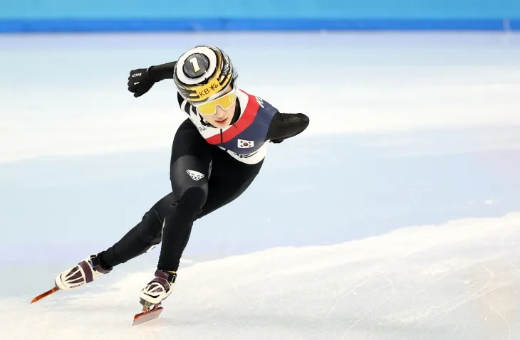 한국 쇼트트랙 국가대표 김길리가 5일 중국 헤이룽장성 하얼빈 빙상훈련센터에서 2025 하얼빈 동계아시안게임을 앞두고 훈련하고 있다. 하얼빈 뉴스1