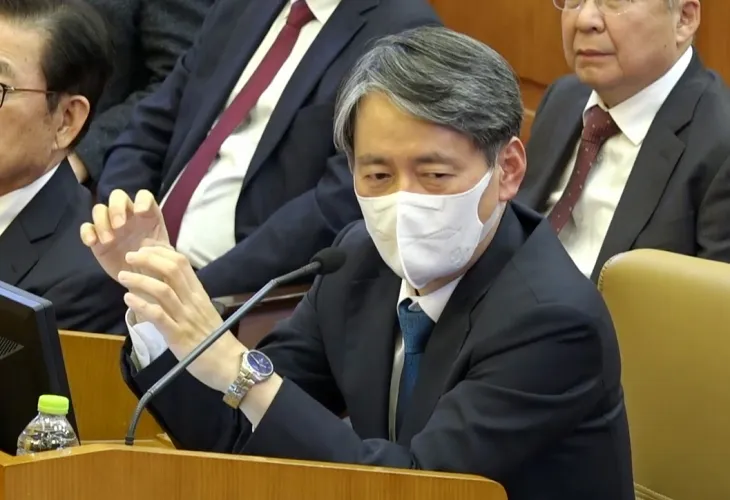 조지호 경찰청장이 20일 서울 종로구 헌법재판소 대심판정에서 열린 윤석열 대통령 탄핵심판 10차 변론에서 증인으로 출석해 발언하고 있다. 2025.2.20 헌법재판소 제공