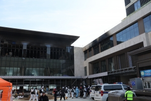 부산 동물원 재개장 논의중단... 반얀트리 화재 여파