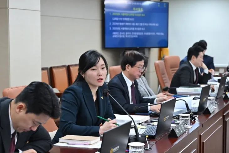 질의하는 이효원 의원