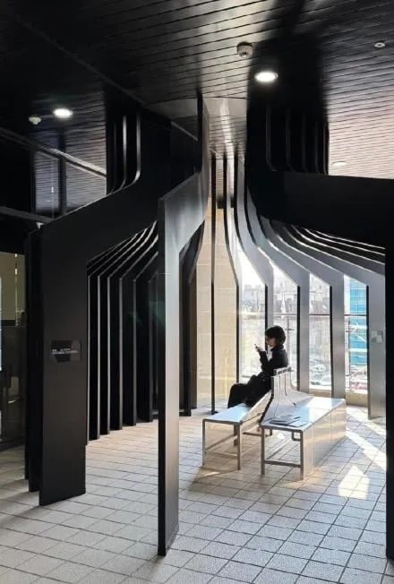 2025 iF 디자인 어워드’ 커뮤니케이션 부문 뮤지엄 브랜딩으로 본상을 수상한 이호철북콘서트홀. 은평구 제공