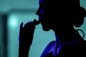 thumbnail - 설마 한국에도?…“좀비처럼 쓰러져 발작” ○○ 확산 공포에 관세청 나섰다