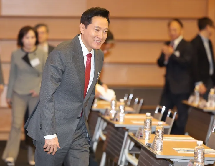 기업 규제 개혁 대담 참석한 오세훈 시장