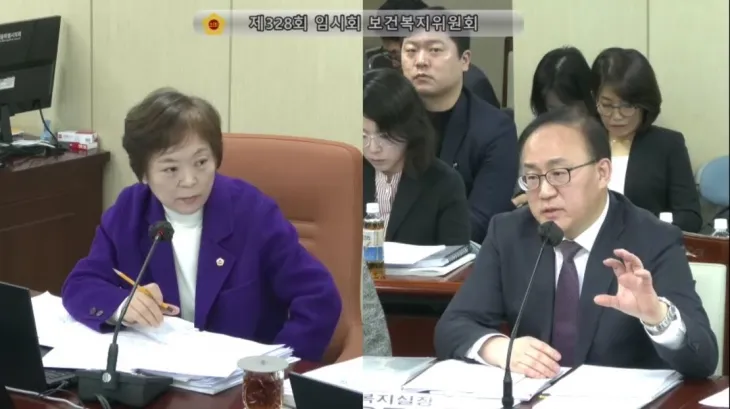 지난달 27일 열린 제328회 임시회 복지실·서울시복지재단 현안 업무보고에서 복지실장에게 질의하는 신동원 의원