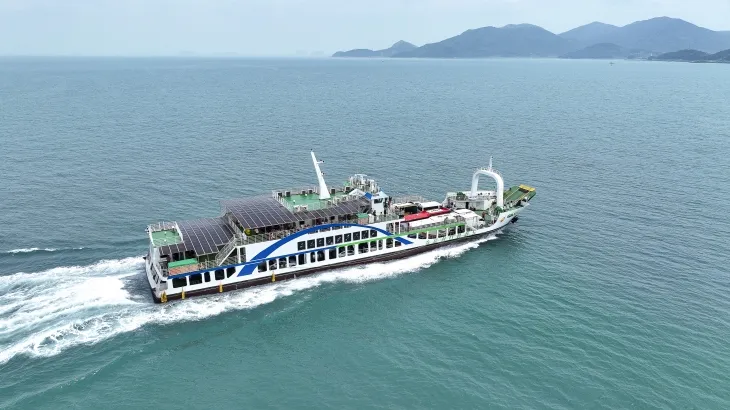 완도군이 3월 1일부터 관광객을 대상으로 여객선 반값 이용료 지원 사업 추진하고 있다.