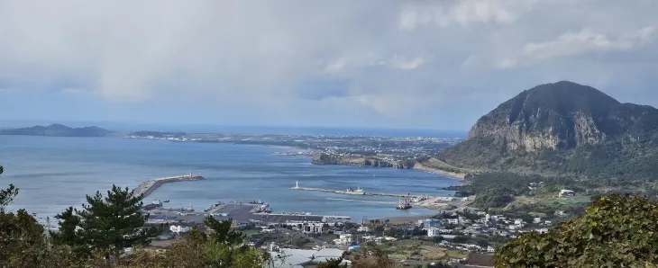 산방산 있는 제주 서귀포시 안덕면 일대 전경. 제주 강동삼 기자