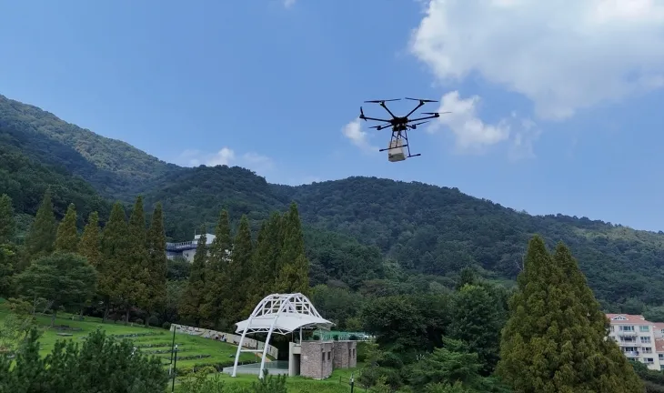 경남 창원시 드론 배송 모습. 2025.3.6. 창원시 제공