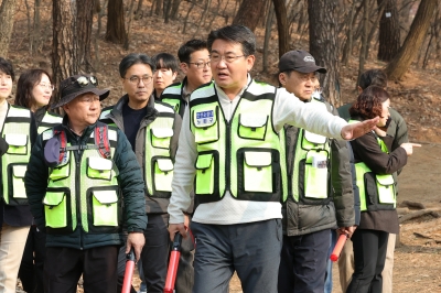 “둘레길·산행 지킴이… ‘노원안전순찰대’ 든든해요”