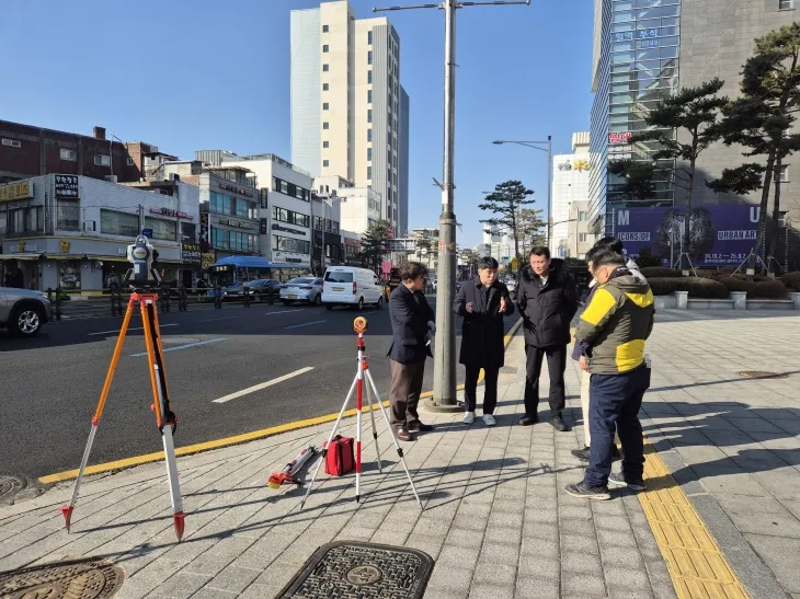 서울 중구가 무학 제1지구의 불합리한 토지 분할 규제를 해결하기 위해 지적재조사 시범 사업을 추진한다. 중구 제공