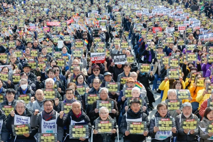 긴급시국선언 기자회견 하는 비상행동