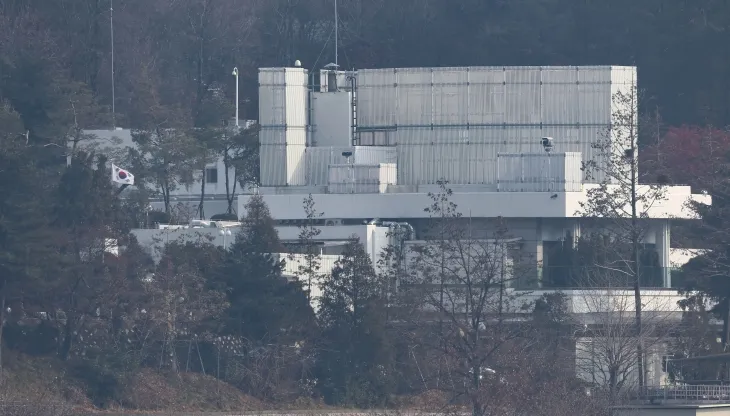 윤석열 대통령의 체포영장 유효기간 만료일인 1월 6일 서울 용산구 한남동 대통령 관저 모습. 연합뉴스