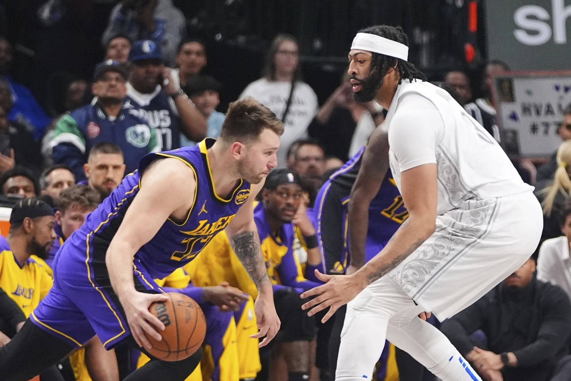 Donchi's 45-Point Performance in Dallas - News Directory 3