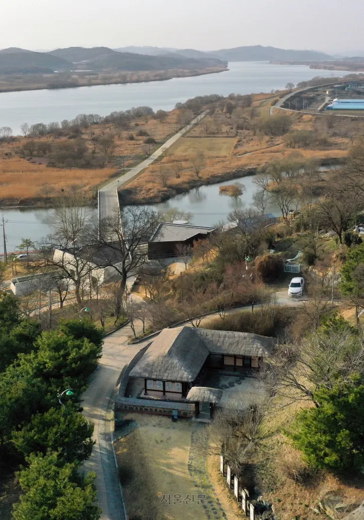 우리나라 최초의 침례교회인 강경침례교회.