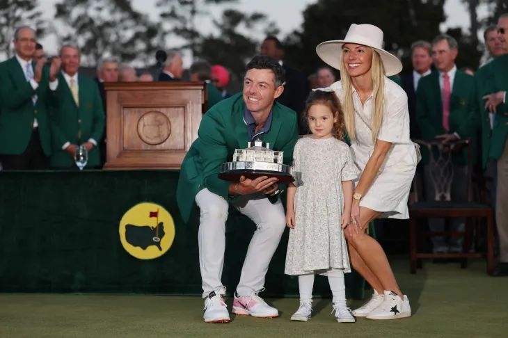 로리 매킬로이와 4살난 딸, 부인. AFP 연합뉴스