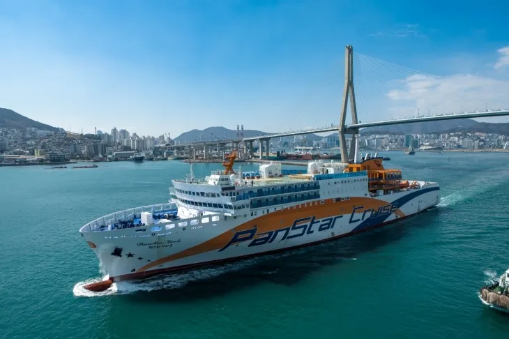 국내 첫 크루즈페리 ‘팬스타미라클’호/ 팬스타그룹 제공