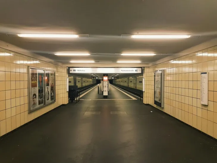 베를린 지하철역. 펙셀스