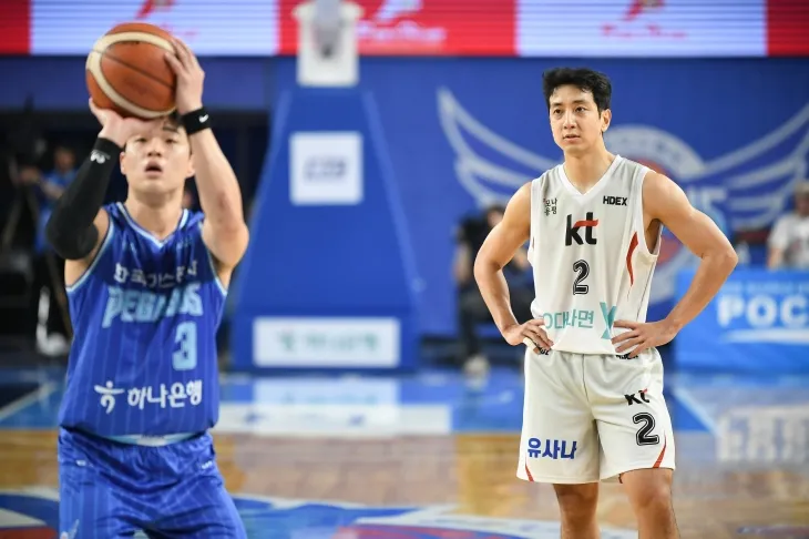 대구 한국가스공사 정성우가 16일 대구체육관에서 열린 2024~25 프로농구 6강 플레이오프 수원 kt와의 홈 경기에서 슛하고 있다. KBL 제공