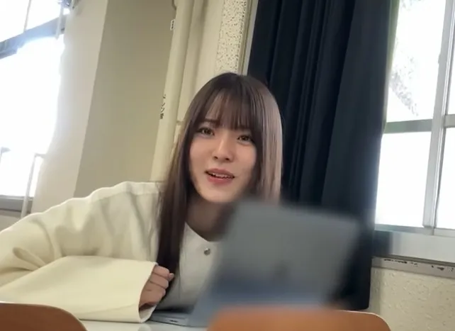 일본 걸그룹 사쿠라자카46의 멤버인 나카시마 유즈키. 사쿠라자카 유튜브 채널 캡처