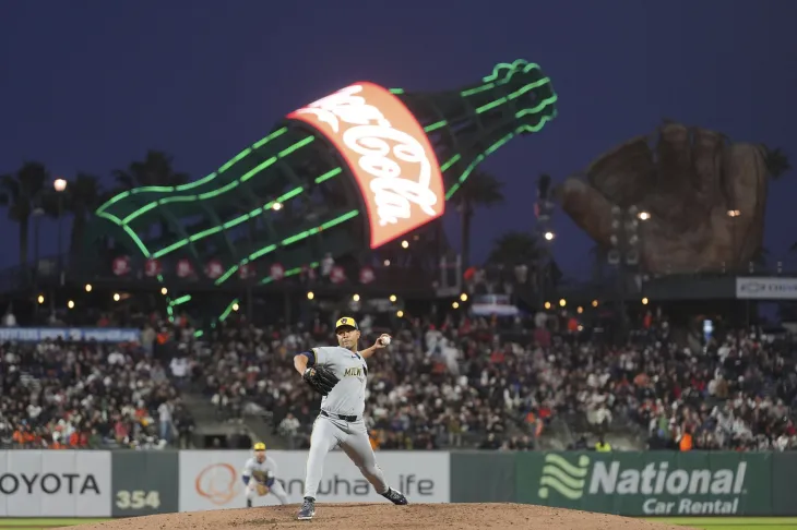 샌프란시스코 자이언츠 원정 경기에서 역투하고 있는 밀워키 브루어스 왼손 투수 호세 퀸타나. 샌프란시스코 AP 연합뉴스