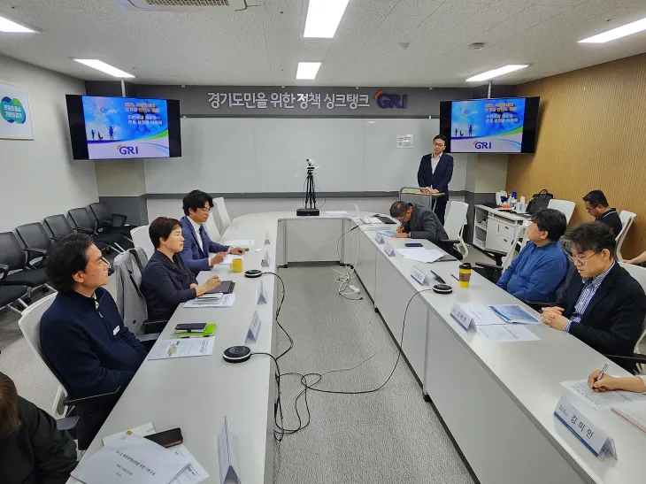 ‘경기도 평화협력국 간담회’(사진=경기도의회 제공)
