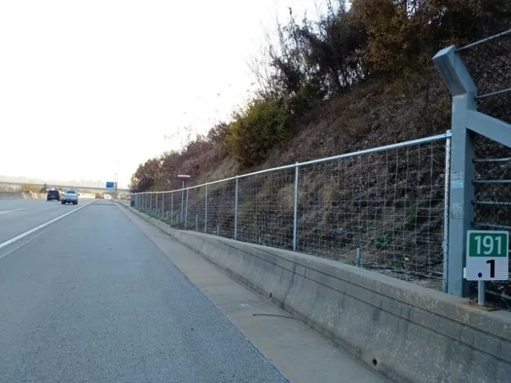 고속도로 동물 유도 울타리.한국도로공사 제공