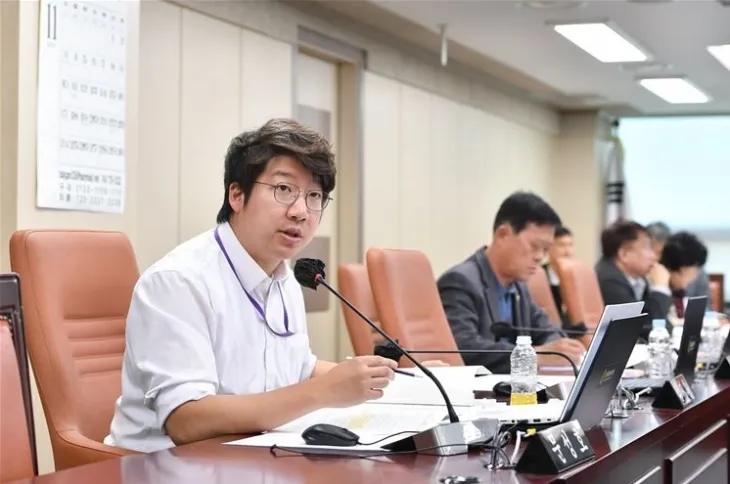 작년 2024년도 행정사무감사 당시 문성호 의원. 내용과는 무관