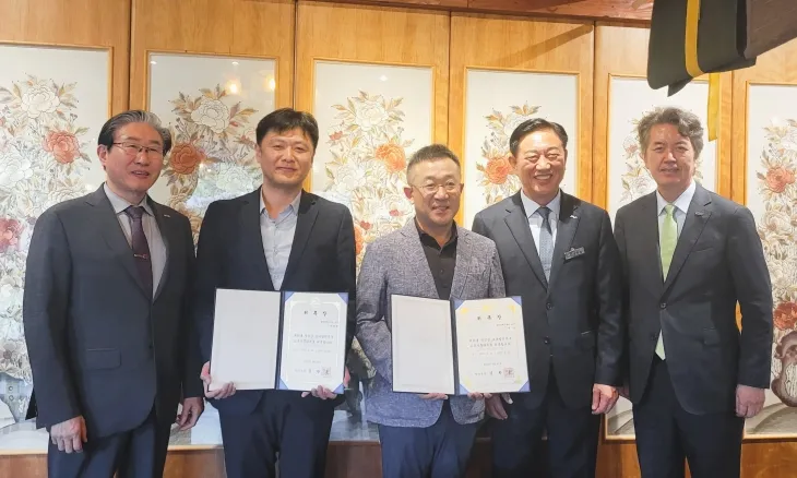 왼쪽부터 임기철 총장, 허필원, 양성 교수, 감한종 장성군수, 정용화 대외부총장. (장성군 제공)