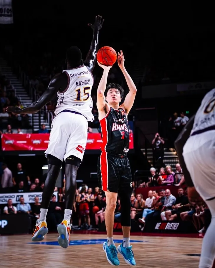 호주 프로농구(NBL) 일라와라 호크스 소속 이현중이 슛하는 모습. 에픽스포츠 제공