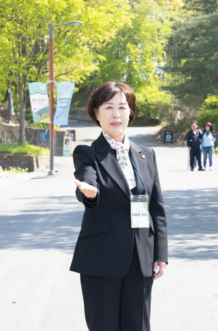 5월 2일, ‘2025년 중앙대학교 KF 공공외교 스터디 클럽 평화공공외교: DMZ 캠프그리브스 탐방’ 행사를 위해 파주 캠프 그리브스에 방문한 이채영 의원.