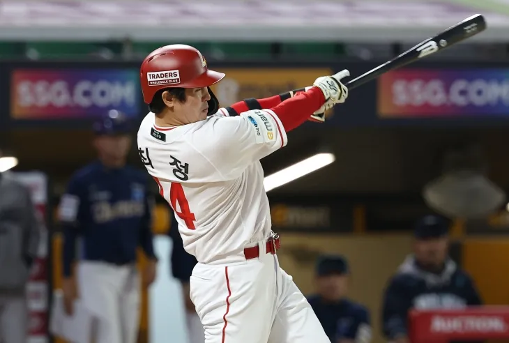 최정 ‘501번째야’