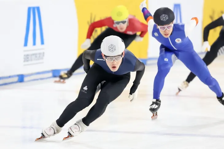 지난달 7일 서울 목동 아이스링크에서 열린 2025~26시즌 쇼트트랙 국가대표 1차 선발전 남자부 1500m 예선에서 질주하는 임종언의 모습. 대한빙상연맹 제공