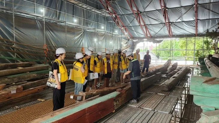 지난해 서울 종로구 국가유산 수리현장 공개 탐방 프로그램.   종로구 제공