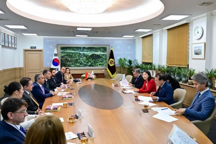 앙카라시의회 대표단과 면담중인 서울시의회 의장단