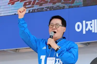 “암살자(들) 보자, 대박 터질 듯”…박지원, 野 맹공에 ‘윤석열차’ 소환