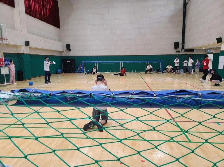 디아지오코리아가 임직원들과 국립서울맹학교 학생들이 가을 운동회에서 함께 팀을 구성해 패럴림픽 스포츠인 골볼 대항전을 진행했다. 디아지오코리아 제공