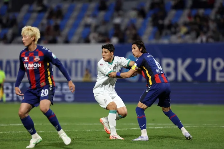 주민규(가운데). 대전하나시티즌