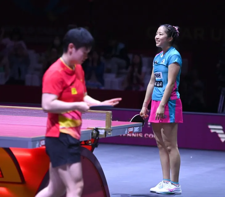 신유빈 ‘아쉬움’